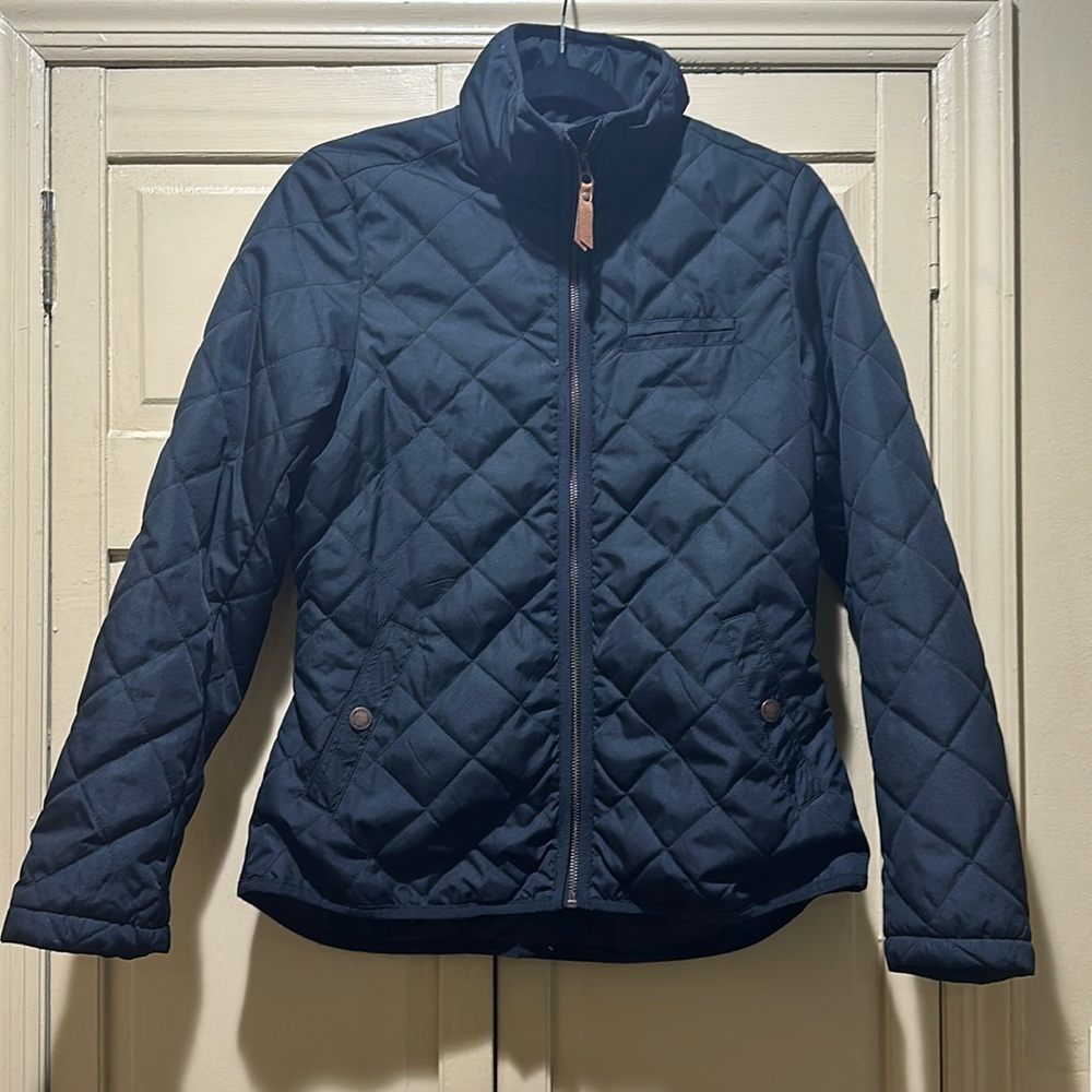 H&M Black quilt jacket. Lightweight.